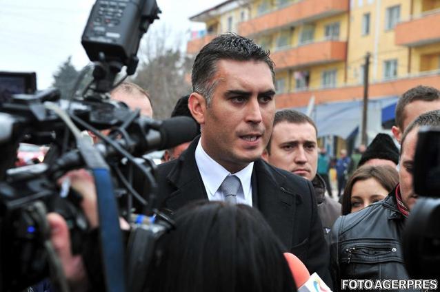 Deputatul Florentin Gust a demisionat din PDL: Boc cedează UDMR-ului în fiecare zi câte ceva