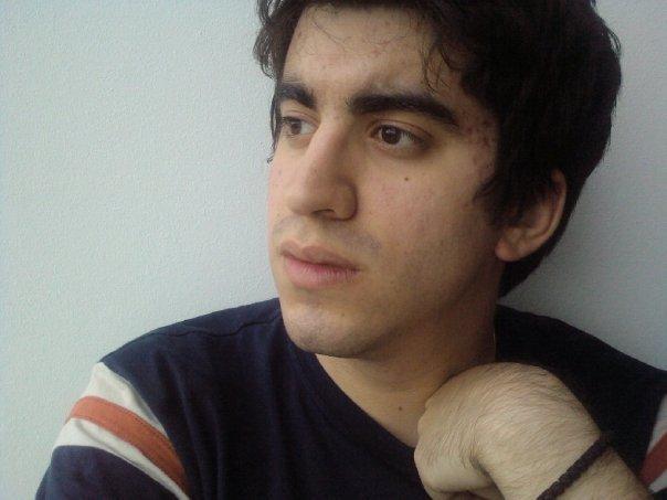 Petru Călinescu, mesaj pe Facebook: "Sunt profund emoţionat să aflu că Luca încă are atât de mulţi prieteni" 11127805