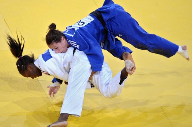 Alina Dumitru şi Andreea Chiţu, campioane europene la judo