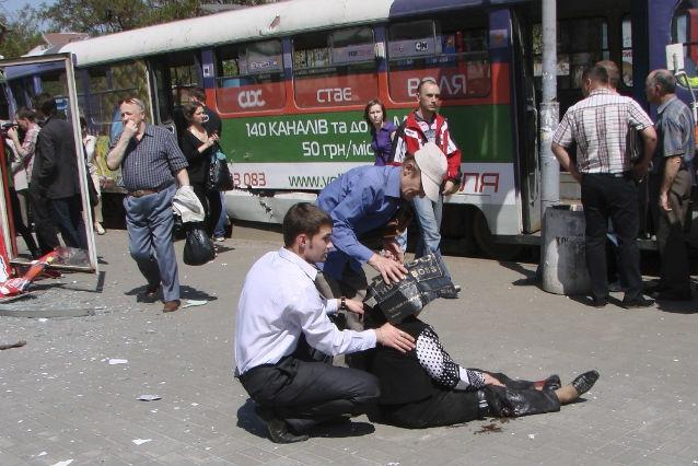 Patru explozii au zguduit Dnepropetrovsk, oraşul natal al Iuliei Timoşenko. 27 de persoane, printre care 9 COPII, au fost rănite