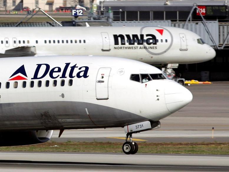Premieră în transportul aerian: Delta Airlines cumpără o rafinărie şi va produce propriul carburant
