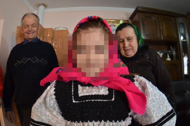 Săracii copii bogaţi. Prinţesă într-un "palat”, la 10 ani: "Mi-e dor de părinţii mei de la pământ până la cer” (VIDEO) 11348730