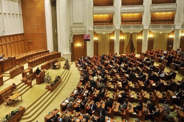 Birourile Permanente ale celor două Camere stabilesc, astăzi, calendarul legat de audierile miniştrilor propuşi în Cabinetul Ponta