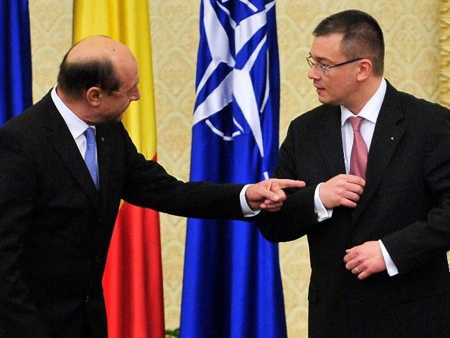Mihai Răzvan Ungureanu, în vizită la Palatul Cotroceni împreună cu mai mulţi miniştri interimari