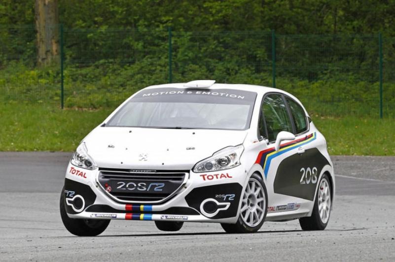 Peugeot a prezentat noul model de competiții 208 R2