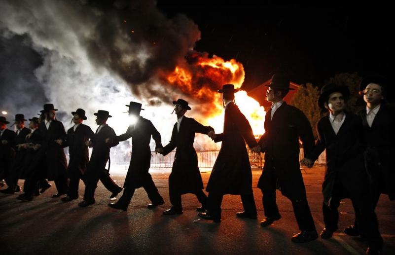 10 mai 2012. Imaginile zilei. 11778766