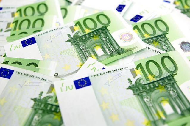 România a irosit bani publici în perioada 2001- 2011