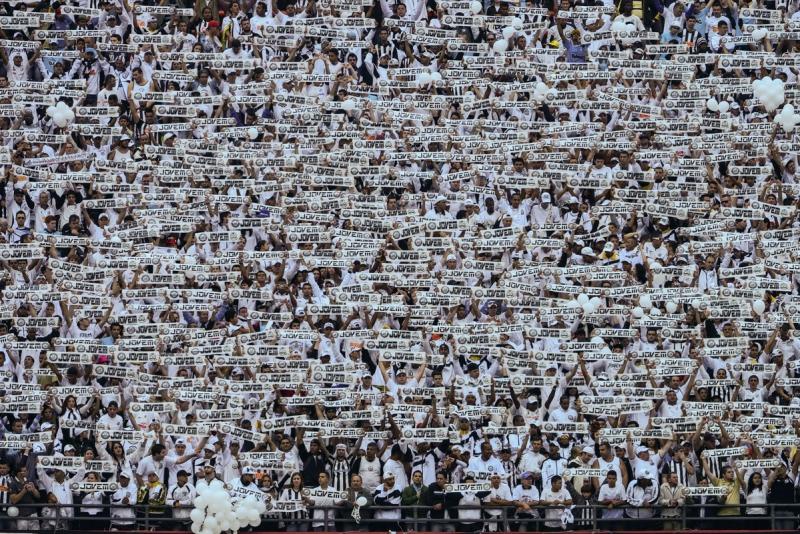 14 mai 2012. Imaginile zilei 11966865