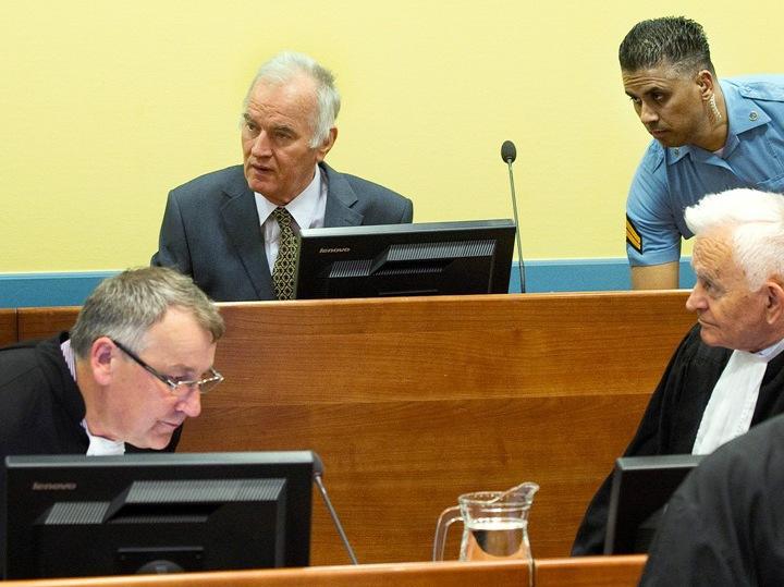 A început procesul lui Ratko Mladici. "Călăul de la Srebreniţa" este judecat la Haga