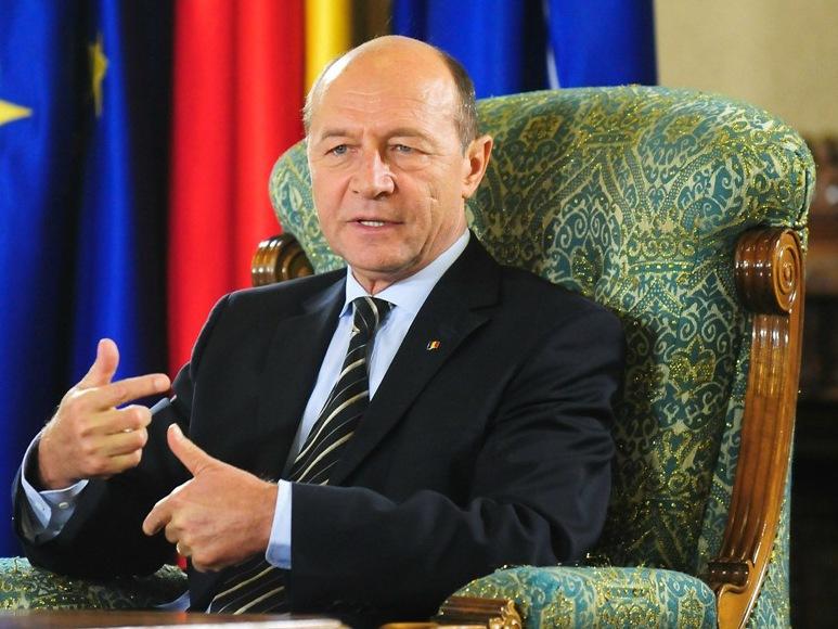 Traian Băsescu: Vom desfăşura acţiuni în Afganistan până în 2015