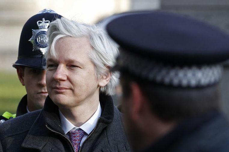 Curtea Supremă de Justiţie de la Londra a decis: Julian Assange poate fi extrădat în Suedia!