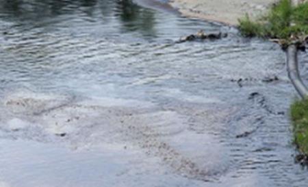 Societatea Conpet, amendată cu 100.000 de lei de Garda de Mediu pentru poluarea râului Olteţ