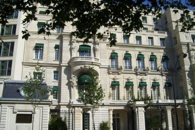 O prinţesă saudită a vrut să dea o "ţeapă" de şase milioane de euro unui hotel parizian de lux
