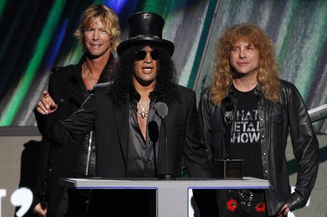 Guns N' Roses a interzis fanilor să poarte tricouri cu Slash la concertele din Marea Britanie