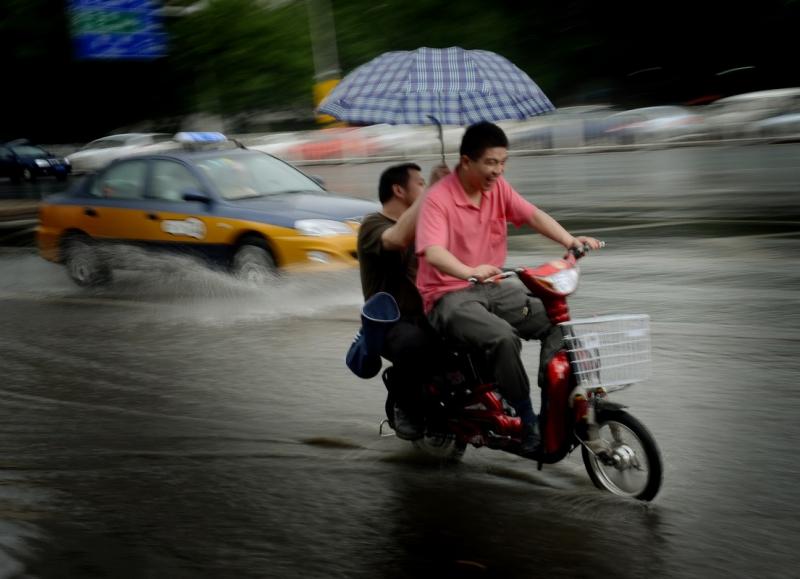 4 iunie 2012. Imaginile zilei 12884707