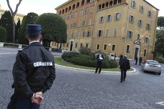 Banca Vaticanului se scaldă în ape tulburi
