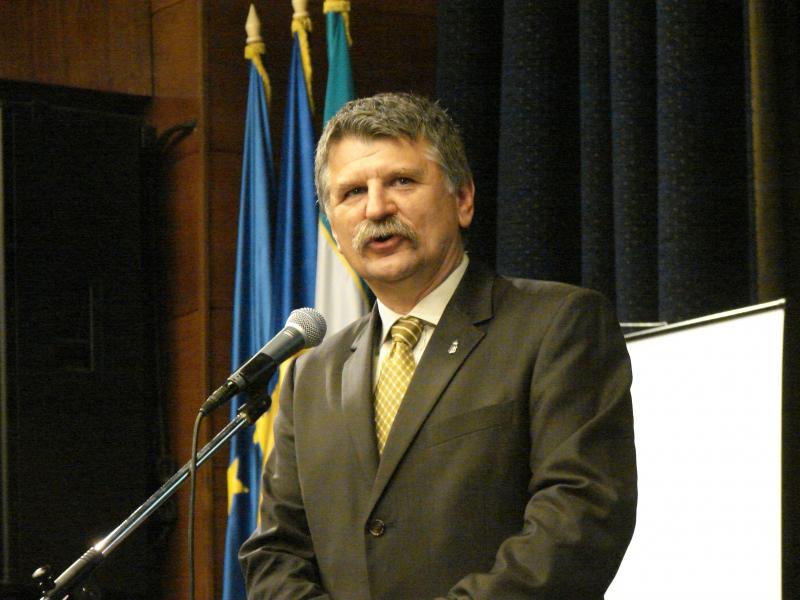 Preşedintele Parlamentului ungar le-o întoarce românilor: Micea Eliade poate fi comparat cu Nyiro Joszef