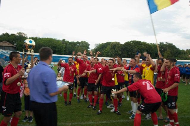 Euro 2012 s-a încheiat! România a devenit campioană europeană la fotbal! Este vorba despre Campionatul european de fotbal al personalului de penitenciare 13125421