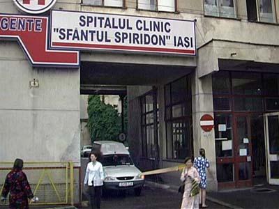 Un pacient de la Spitalul Spiridon a ucis un bolnav şi a înjunghiat o asistentă, în salon