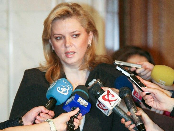 Anastase, despre demisia Elenei Udrea: Atât timp cât nu am discutat cu dânsa, nu comentez