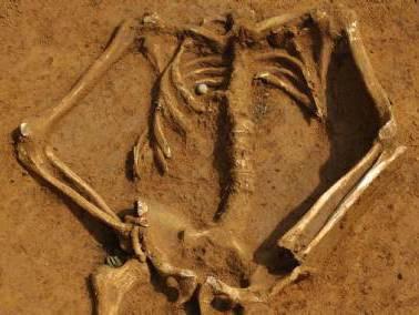 Scheletul unui soldat mort la Waterloo, descoperit după aproape 200 de ani