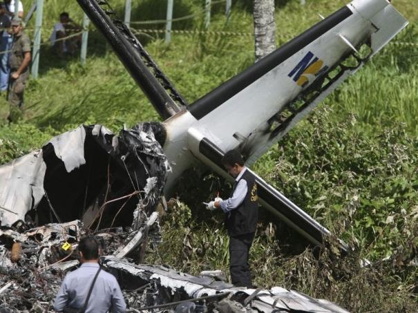 Un avion s-a prăbuşit la Băneşti. Pilotul a murit