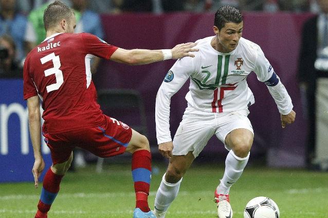 Portugalia - Cehia 1-0 şi lusitanii îşi fac intrarea în careul de aşi la Euro 2012