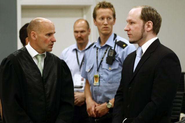 Procesul lui Breivik s-a încheiat. Verdictul este aşteptat peste două luni. Vezi ce a declarat extremistul în apărarea sa