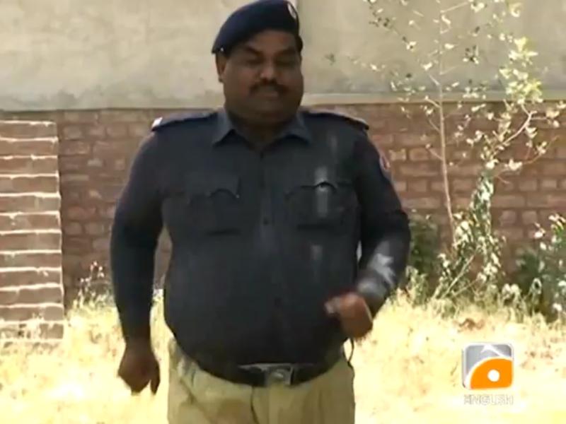 (VIDEO) Poliţişti burtoşi la regim! Mai au o săptămână să ajungă la 96 de centimetri în talie