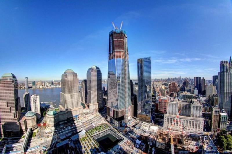 FREEDOM TOWER, turnul 1 al World Trade Center, a ajuns la ultima grindă şi a devenit cea mai înaltă clădire din New York (VIDEO)