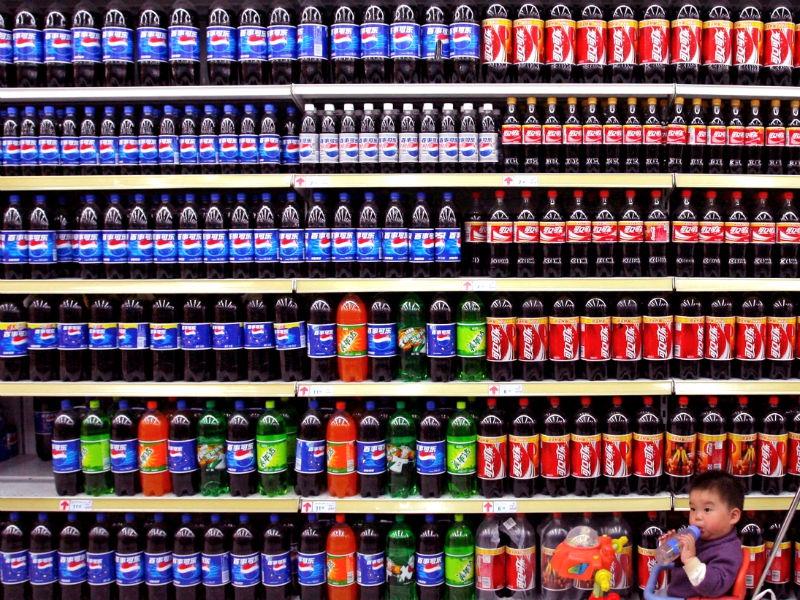 Te vei şoca când vei afla ce conţin Pepsi şi Coca Cola! Ce explicaţii au dat companiile ca să nu se supere musulmanii