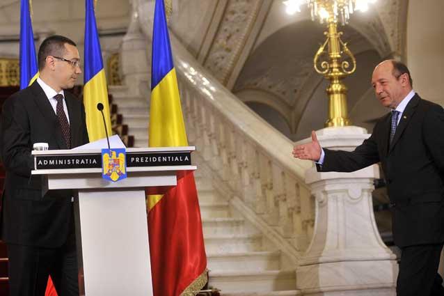 Demisiile lui Băsescu şi Ponta, urmate de alegeri anticipate - propunerea Premierului pentru eliminarea blocajului politic