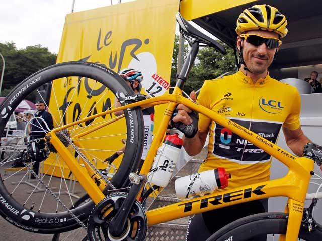 Turul Franţei 2012: Cancellara a plecat cu tricoul galben!