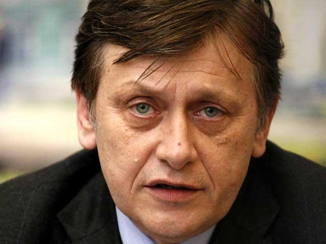 Crin Antonescu: "Declaraţiile lui Băsescu reprezintă o încercare inacceptabilă de ameninţare şi intimidare"