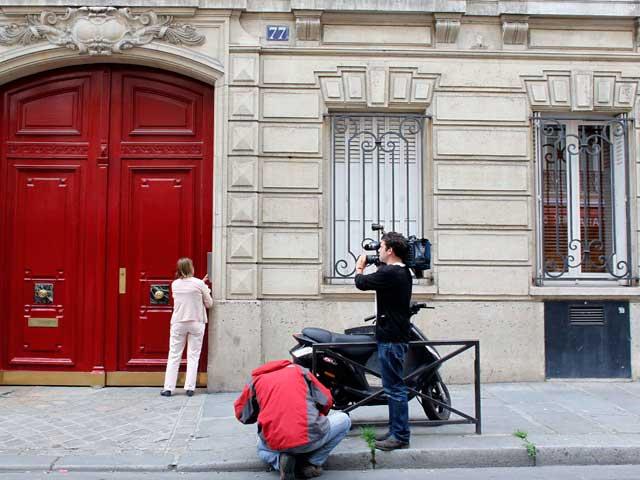 Procurorii francezi au percheziţionat biroul şi locuinţa fostului preşedinte, Nicolas Sarkozy
