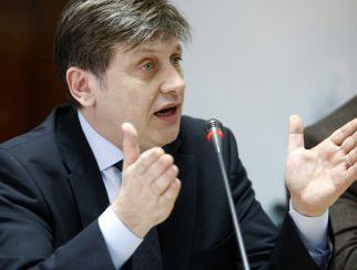 Crin Antonescu: Dacă Traian Băsescu nu va fi demis la referendum, eu mă retrag definitiv din viaţa politică