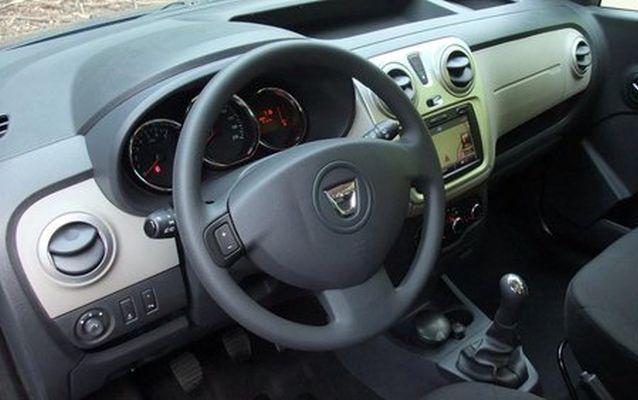 Dacia Dokker: Autonews.fr a publicat imagini cu interiorul modelului românesc (VIDEO)