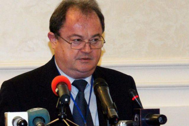 Vasile Blaga: Avizul CCR spune că preşedintele nu a încălcat Constituţia