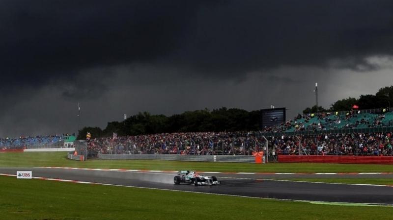 Alonso pleacă primul în Marele Premiu de la Silverstone