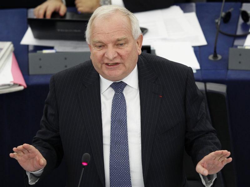 Europarlamentarii PSD şi PNL: Afirmaţiile lui Joseph Daul privind o aşa-zisă lovitură de stat, "profund deplasate"