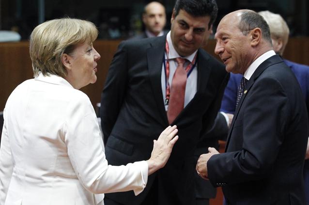Merkel, după ce a discutat la telefon cu Băsescu: Este inacceptabil dacă într-o ţară a Uniunii Europene se încalcă principiile de bază ale statului de drept. Ponta: Nu doamna Merkel va vota pe 29