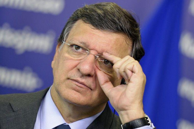 Comisia Europeană, preocupată de "viteza şi consecinţele deciziilor luate în ultimele săptămâni" în România