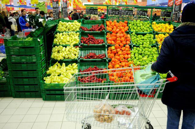 TVA la alimente va fi redusă de la 24% la 9%, de la începutul anului viitor