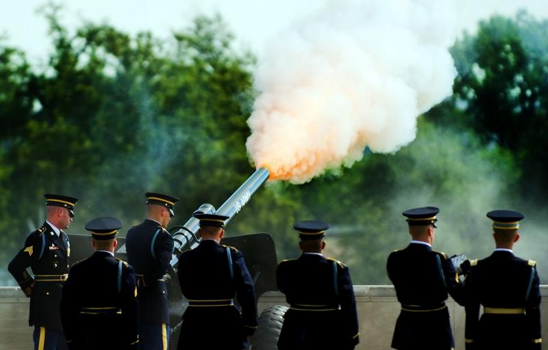 13 iulie 2012. Imaginile zilei 14563185