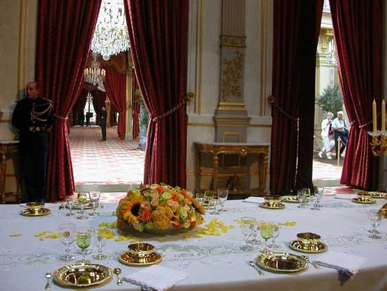O cină la Palatului Elysée. Monarhii României şi preşedinţii Franţei 14625322