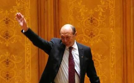 Băsescu: Abandonez mandatul dacă participarea la referendum va fi sub 50%