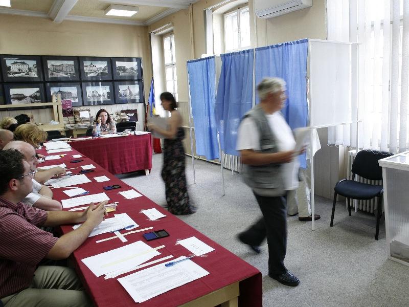 18.543 de secţii de votare la referendum, păzite de 33.000 de lucrători ai ministerului