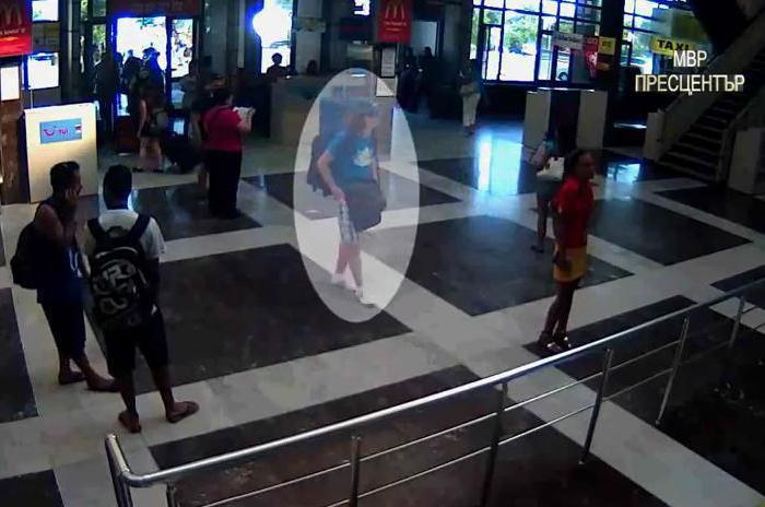 VIDEO: Primele imagini cu teroristul din Burgas. Identitatea bărbatului nu a fost încă stabilită