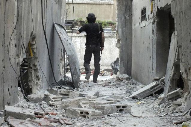 Aproape 250 de persoane au murit joi în violenţele din Siria, cel mai mare bilanţ în 16 luni