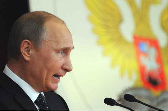 Vladimir Putin a promulgat legea care califică ONG-urile "agenţi străini"